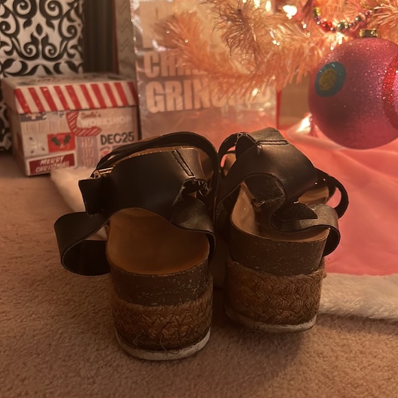 Steve Madden sandals high top platforms - Picture 5 of 6